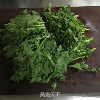 粉蒸茼蒿的做法步骤：2