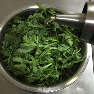 粉蒸茼蒿的做法步骤：4