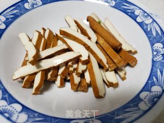 青菜炒豆干的做法步骤：2