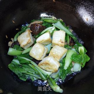 香菇青菜烧豆腐的做法步骤:10