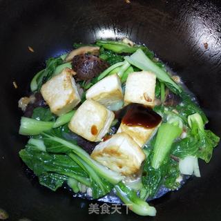 香菇青菜烧豆腐的做法步骤:11