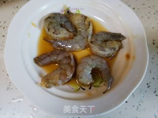 西芹百合炒虾仁的做法步骤:4