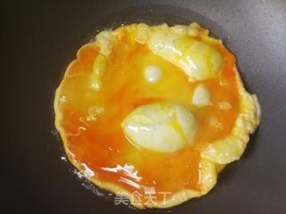 胡萝卜菠菜鸡蛋炒河粉的做法步骤:5