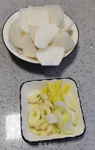 红烧羊肉炖白萝卜的做法步骤:4