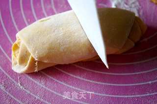 南瓜花卷的做法步骤:6
