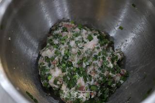韭菜肉龙的做法步骤:3