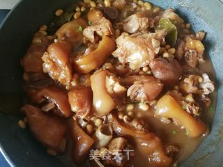 猪蹄炖黄豆的做法步骤:23