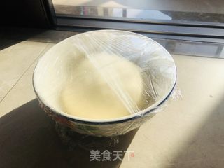 味美多汁的大肉包的做法步骤：5