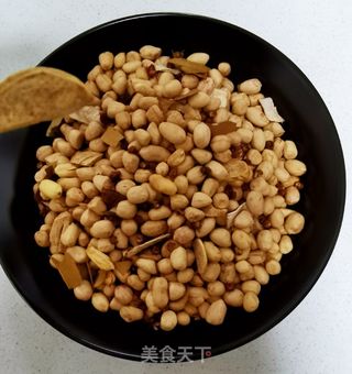五香盐炒花生米的做法步骤:16