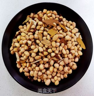 五香盐炒花生米的做法步骤:18