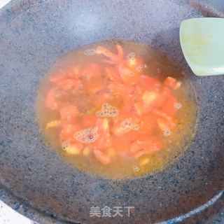 西红柿豆腐粉丝汤的做法步骤：3