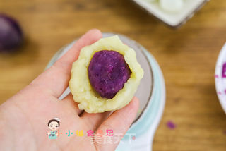 8个月以上辅食仿真宝宝版蛋黄酥的做法步骤:8