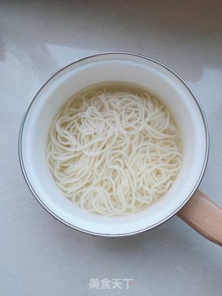 香菇肉丝炒面的做法步骤:3