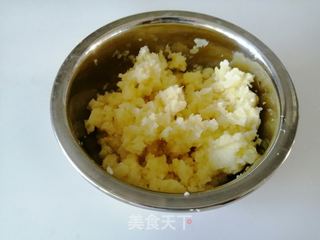 咔吱咔吱咸蛋黄薯片的做法步骤：6