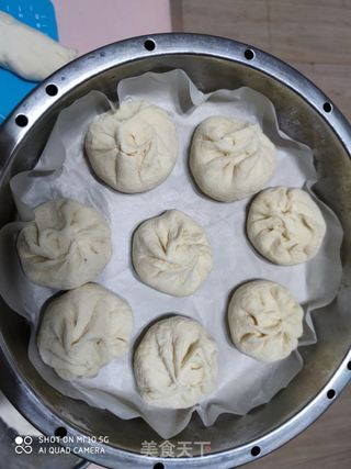 洋葱猪肉馅包子的做法步骤:10