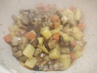 家常炒菜-辣炒土豆鸡丁的做法步骤:9