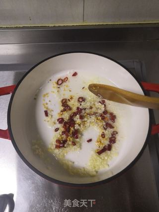 酸汤肥牛的做法步骤:4