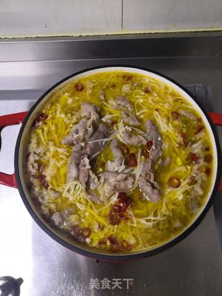 酸汤肥牛的做法步骤:11