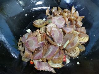 牛筋烧霉千张的做法步骤:7