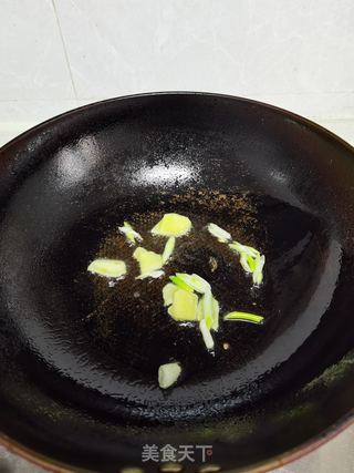 土豆炖三鲜的做法步骤:6