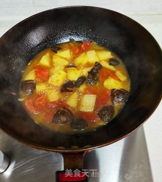土豆炖三鲜的做法步骤:12