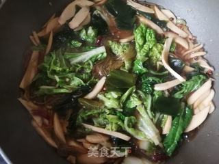 杏鲍菇白菜海带炖粉条的做法步骤：10