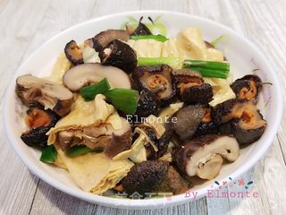 冬菇腐竹焖海参的做法步骤:15