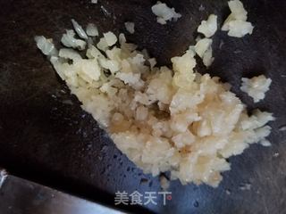 腊肉炒芥兰的做法步骤:3