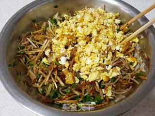 白萝卜鸡蛋粉条包的做法步骤:7