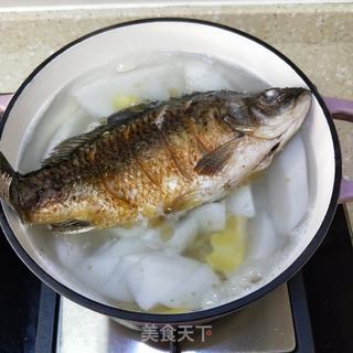 鲫鱼萝卜汤的做法步骤:9
