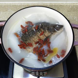 鲫鱼萝卜汤的做法步骤:11