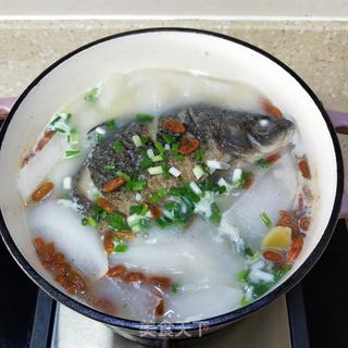 鲫鱼萝卜汤的做法步骤:12