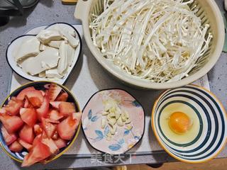 番茄金针菇烧豆腐的做法步骤:2