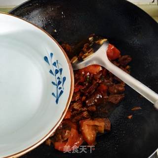 西红柿炖牛肉的做法步骤:13