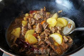 牛肉烧土豆的做法步骤:6