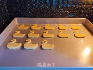 焦糖杏仁天鹅饼干的做法步骤:7