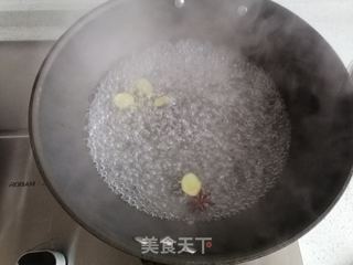 盐水虾的做法步骤：2