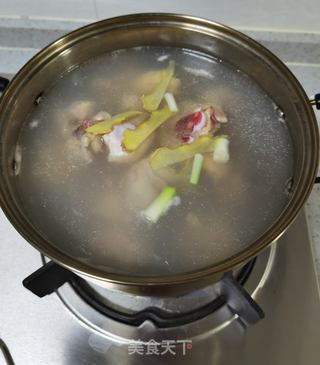 土豆烧鸡腿的做法步骤:5