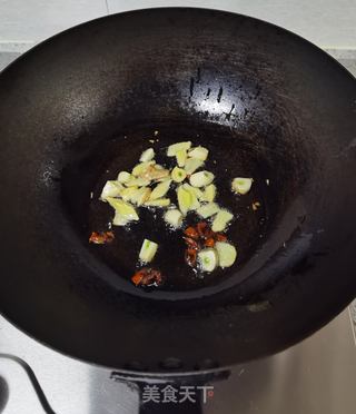 土豆烧鸡腿的做法步骤:8