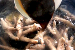 小龙虾调味料版卤鸡爪的做法步骤:4
