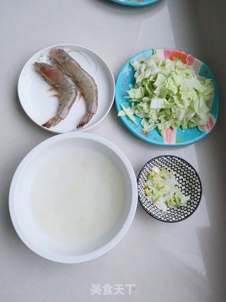 大虾、菠菜手擀面的做法步骤:7