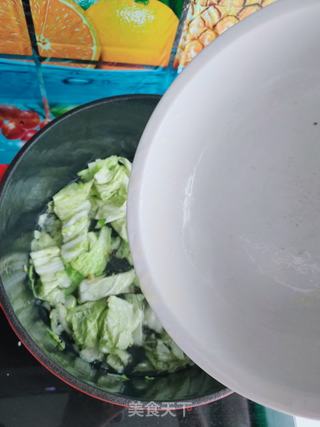 大虾、菠菜手擀面的做法步骤:11