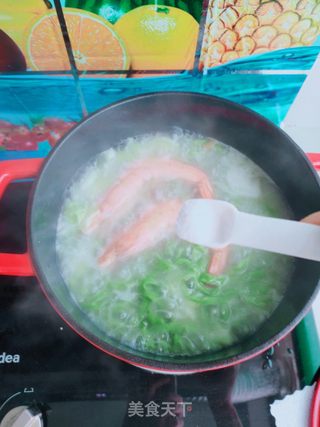 大虾、菠菜手擀面的做法步骤:15