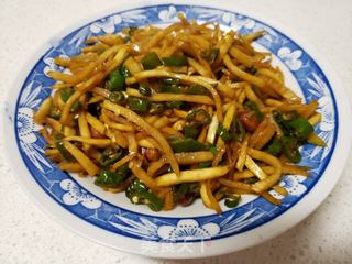 线椒炒芥菜丝的做法步骤:8