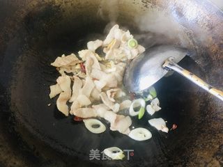 生炒菜椒肉片的做法步骤：4