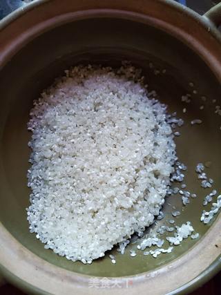 腊肠煲仔饭的做法步骤:3