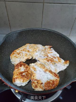 鱼饼炖胡萝卜的做法步骤:4