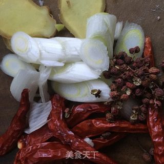 牛肉炖土豆的做法步骤：3