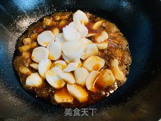 火麻仁年糕土豆烧肉的做法步骤：3