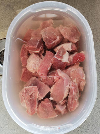 小洋葱炖牛肉的做法步骤:2